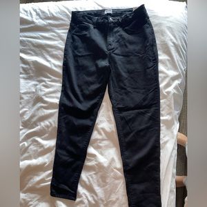 Black skinny jeans
